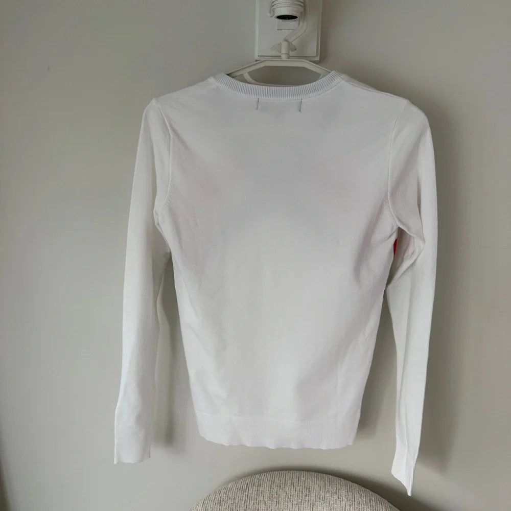 The Celine V-Neck Sweater Lohla Spoers NWT - Picture 2 of 10